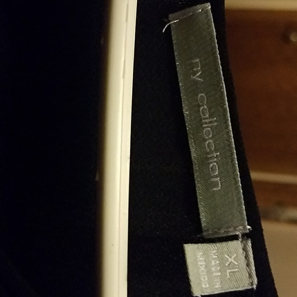 Top - Picture 2 of 5